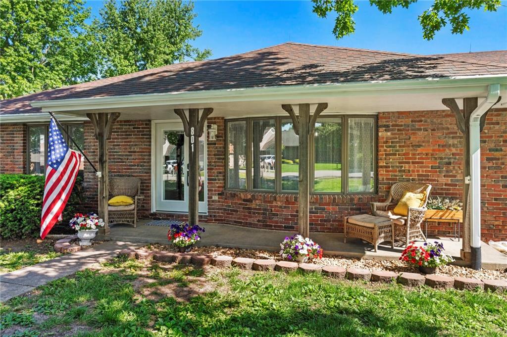 Listing Photo MLS #HMS2618864