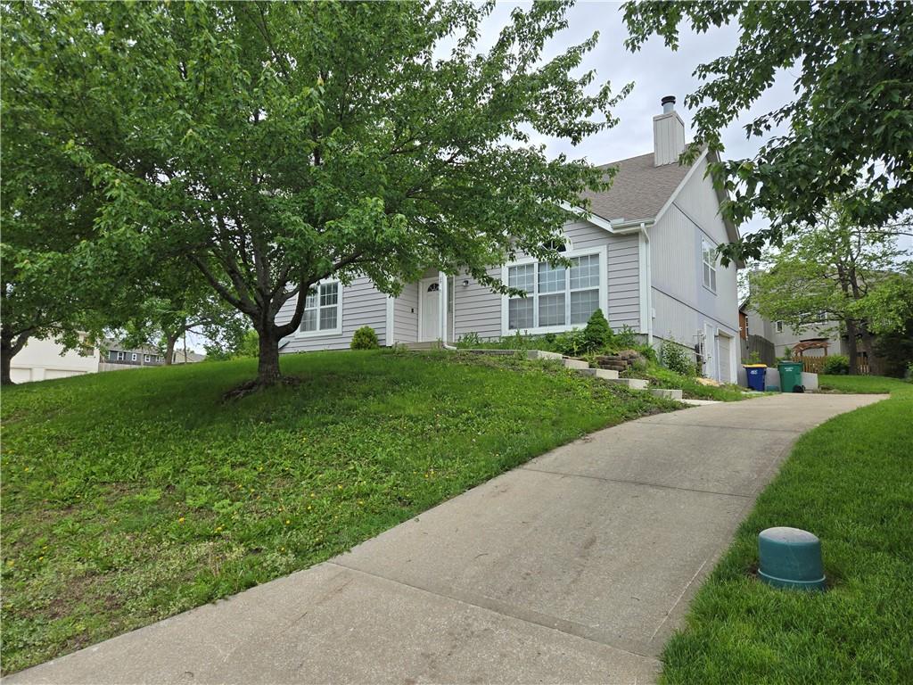 Listing Photo MLS #HMS2618911