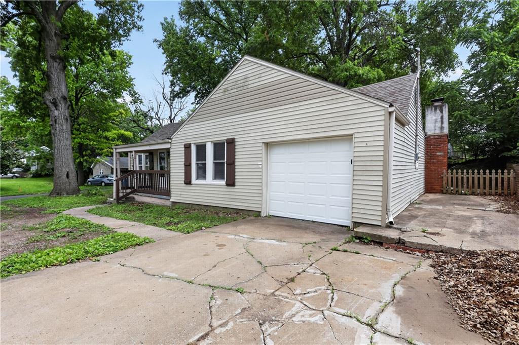 Listing Photo MLS #HMS2619039