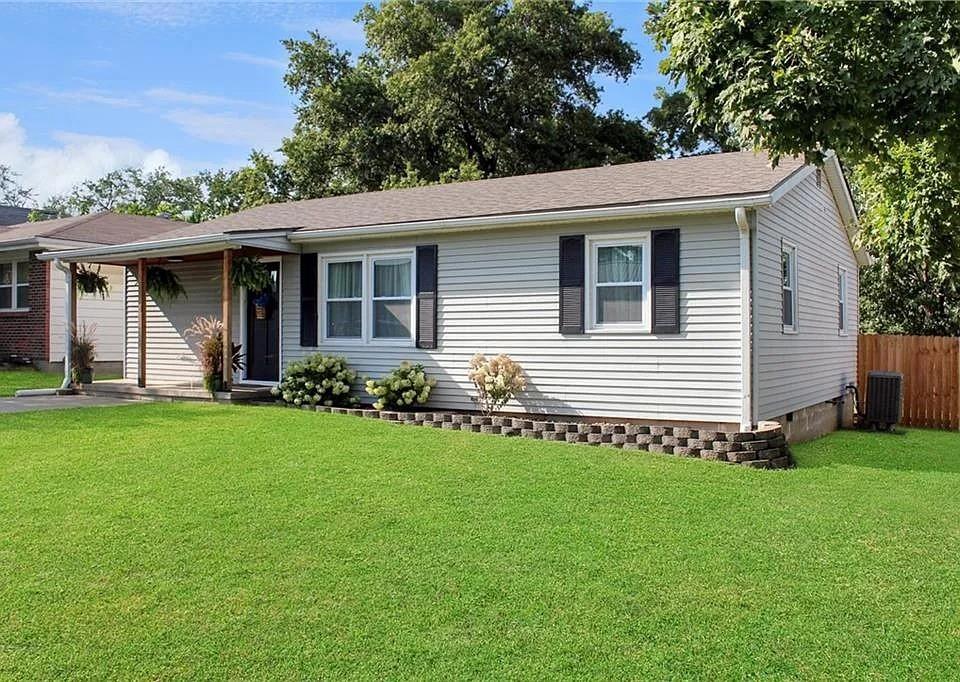Listing Photo MLS #HMS2619345