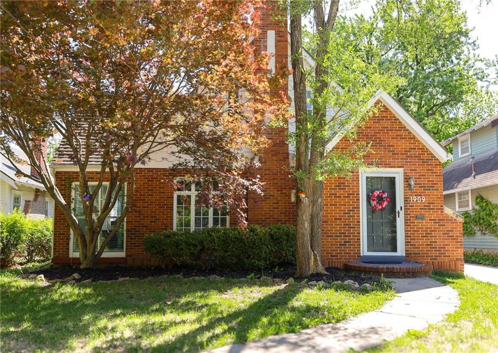 Listing Photo MLS #HMS2619455