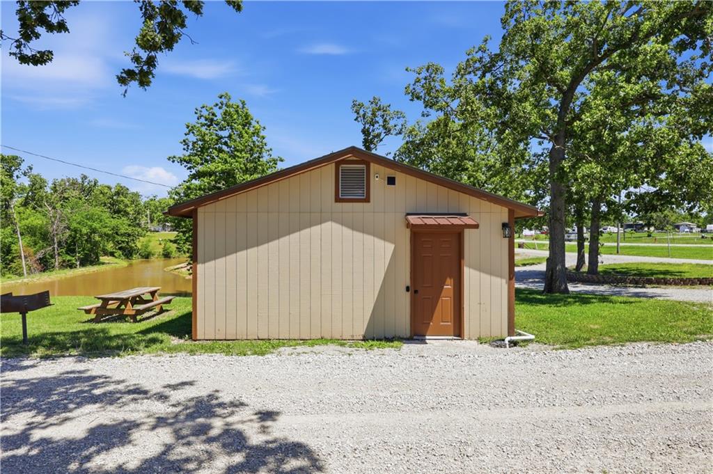 Listing Photo MLS #HMS2619845