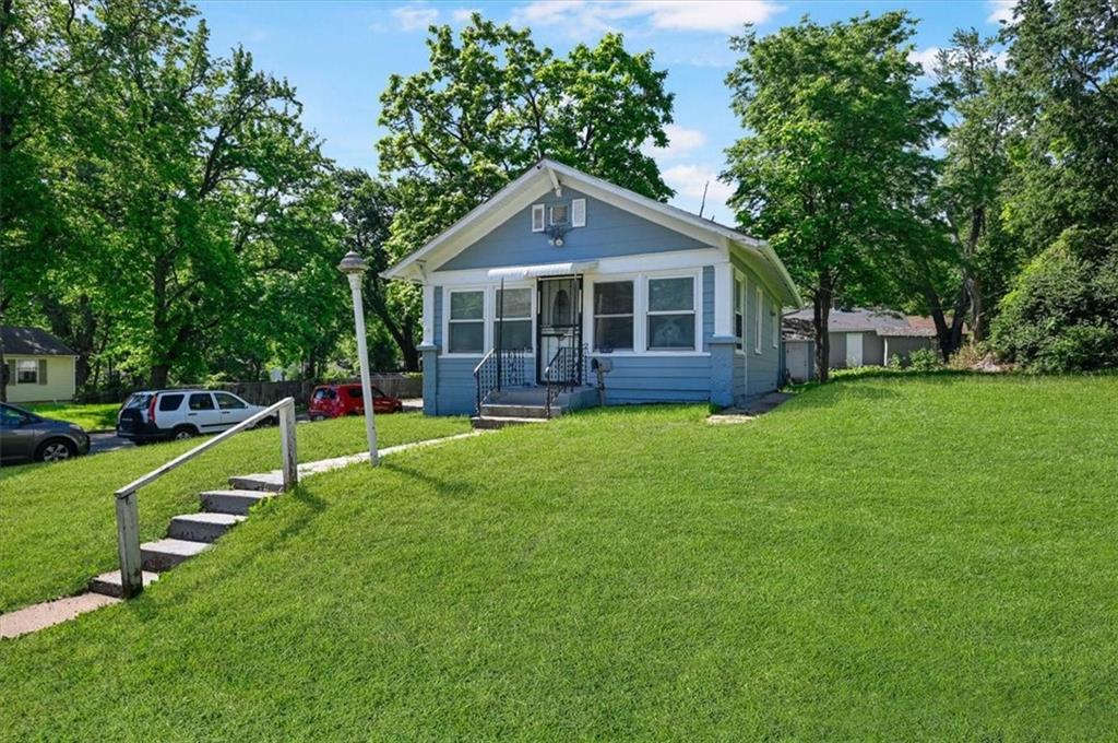Listing Photo MLS #HMS2619912