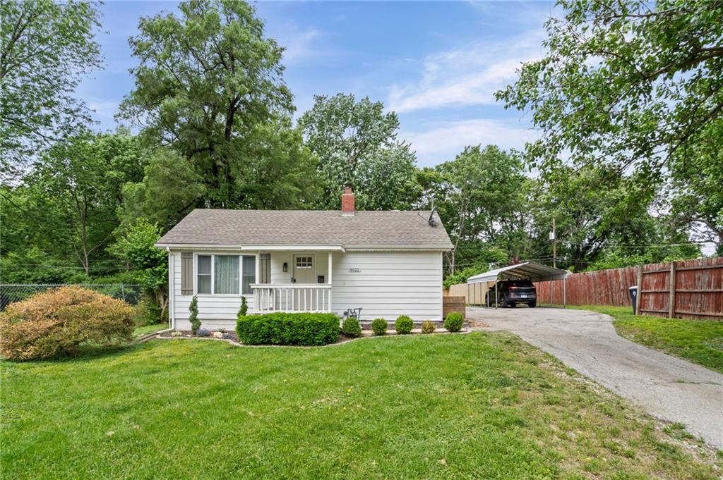 Listing Photo MLS #HMS2619917