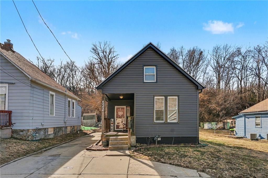Listing Photo MLS #HMS2619921