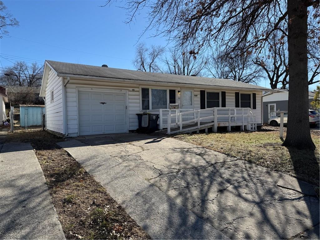 Listing Photo MLS #HMS2619956