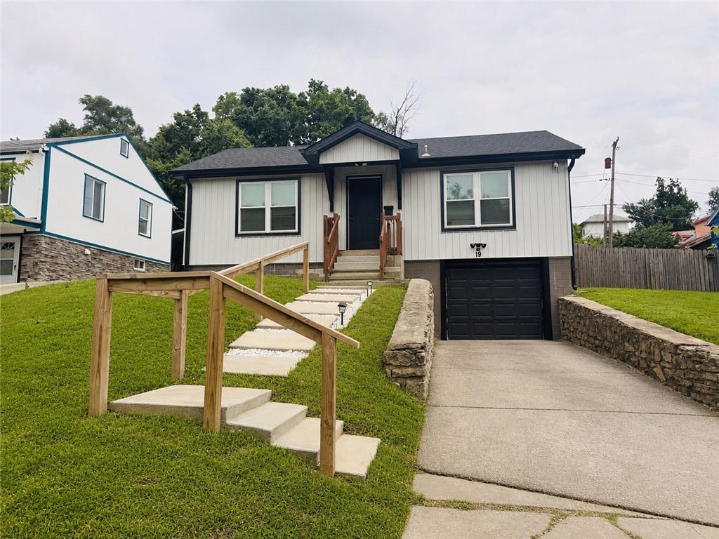 Listing Photo MLS #HMS2620070