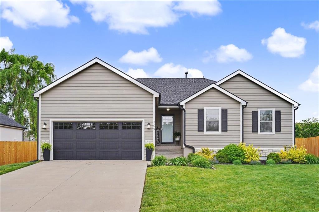 Listing Photo MLS #HMS2620133