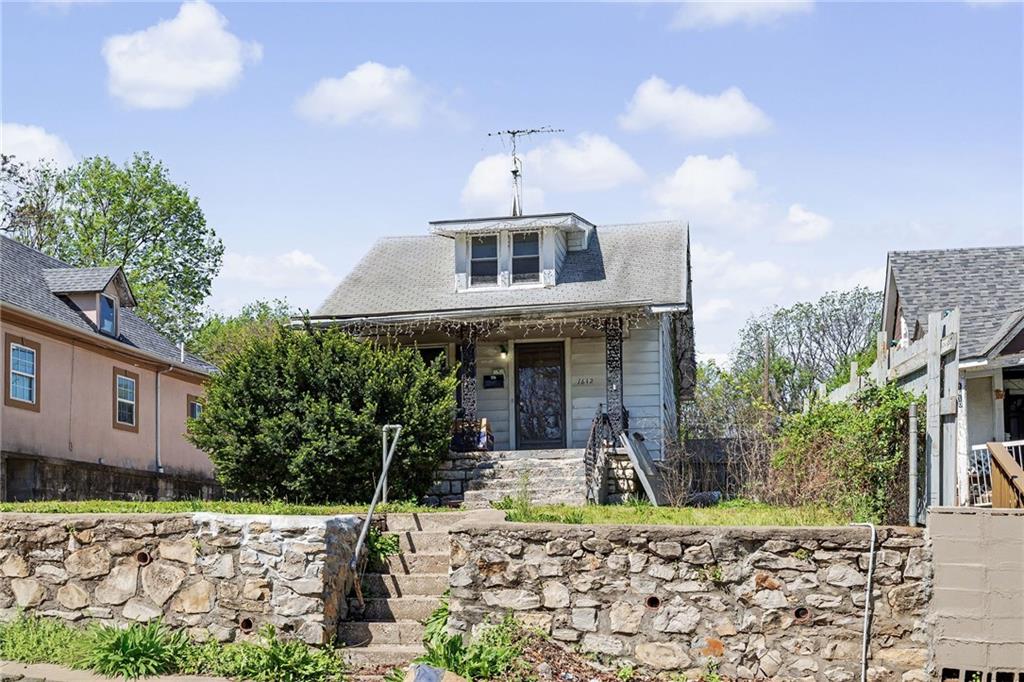 Listing Photo MLS #HMS2620202