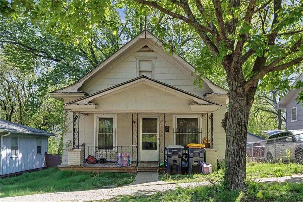 Listing Photo MLS #HMS2620292