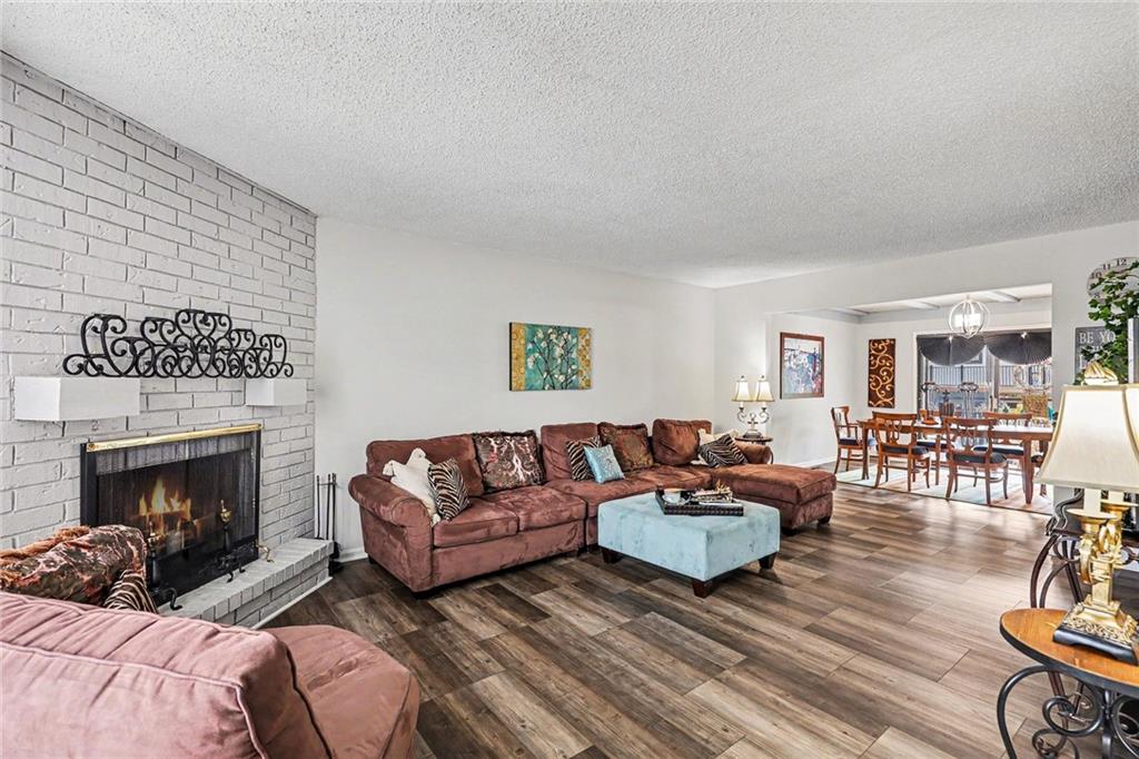 Listing Photo MLS #HMS2620385