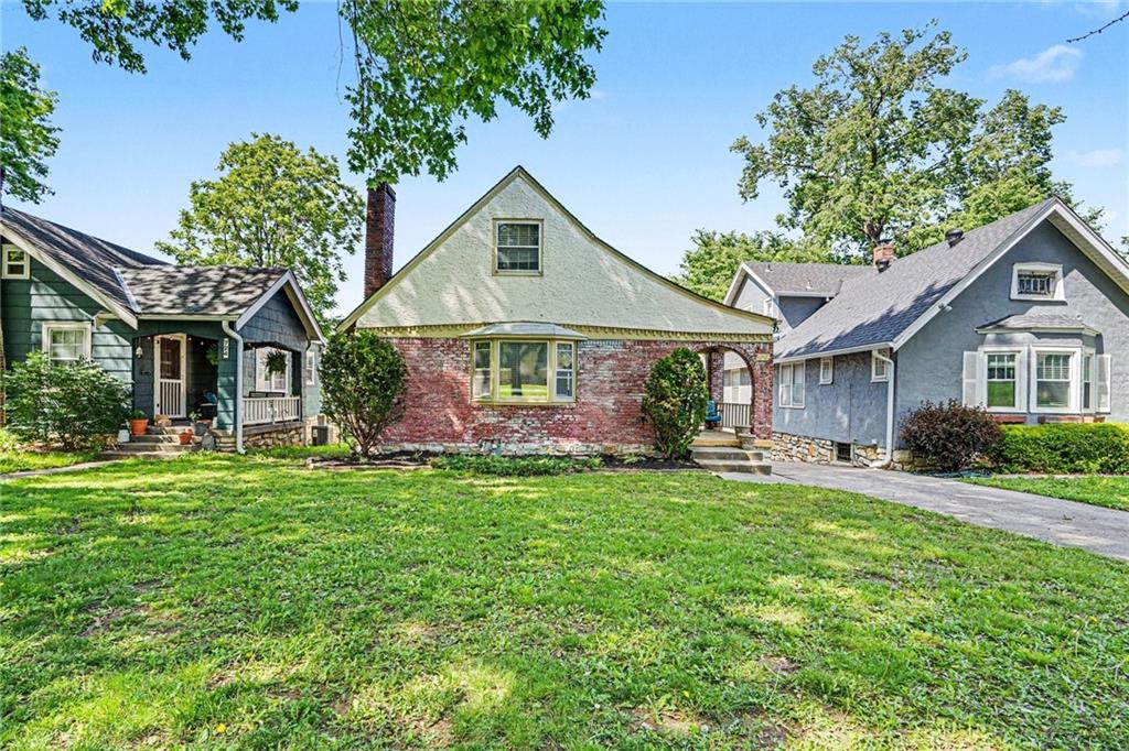Listing Photo MLS #HMS2620460