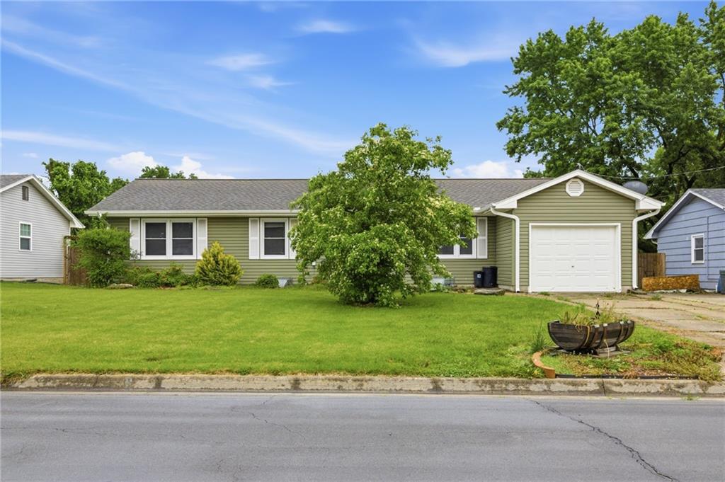 Listing Photo MLS #HMS2621063
