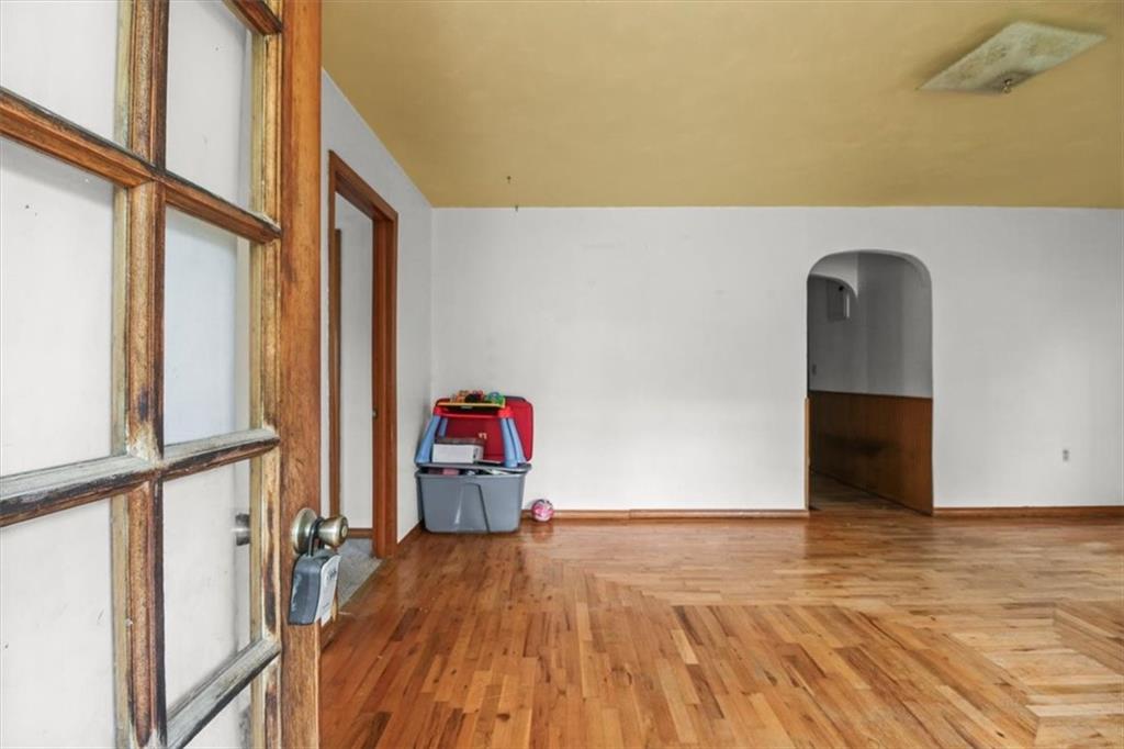 Listing Photo MLS #HMS2621091