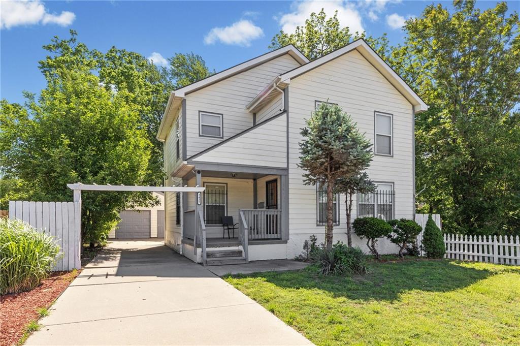 Listing Photo MLS #HMS2621185