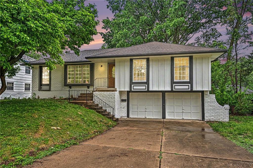 Listing Photo MLS #HMS2621478