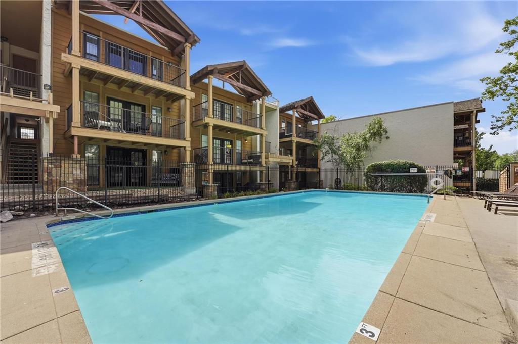 Listing Photo MLS #HMS2621501
