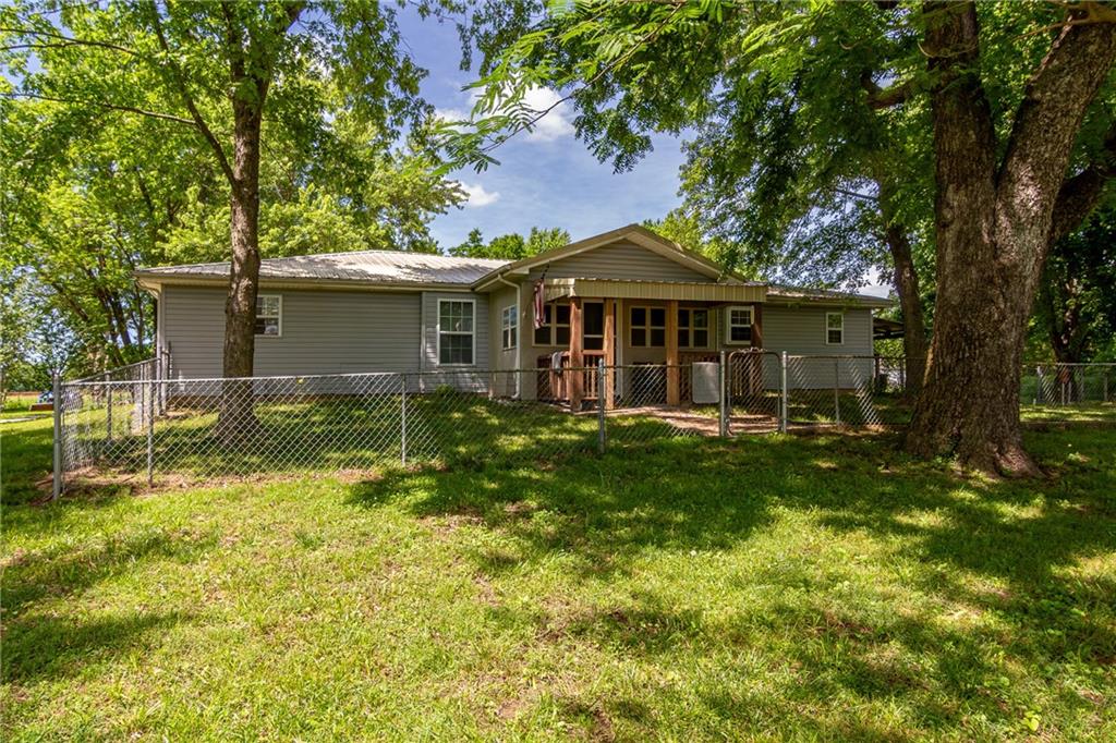 Listing Photo MLS #HMS2621924