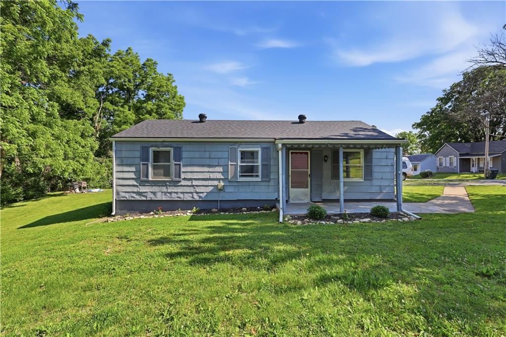 Listing Photo MLS #HMS2622112