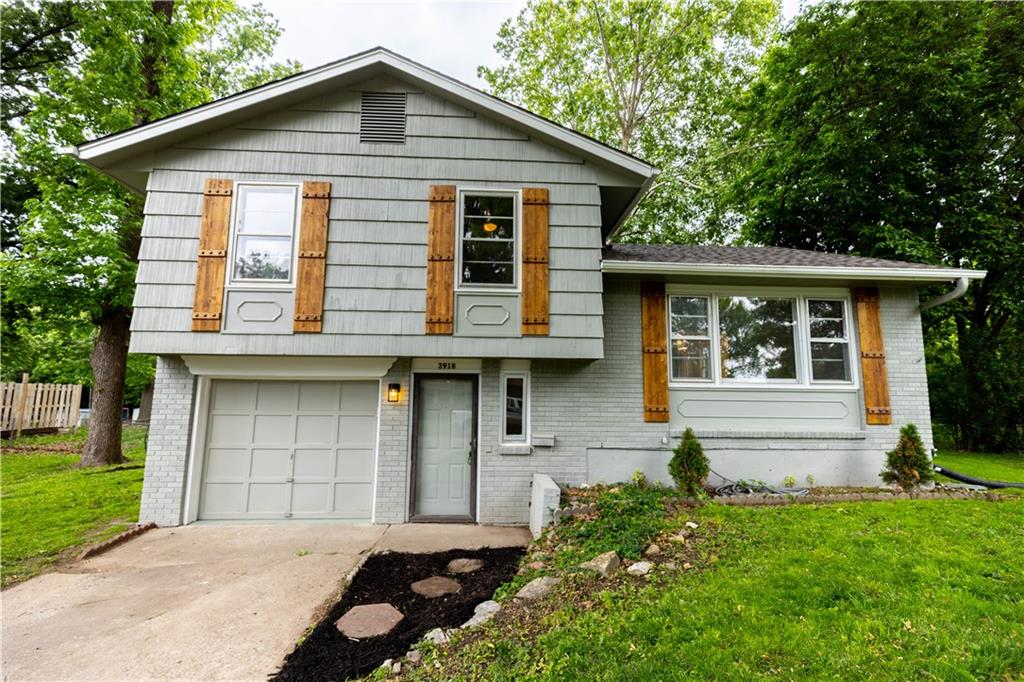 Listing Photo MLS #HMS2622152