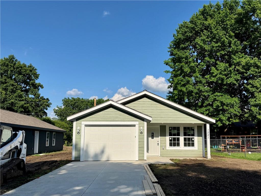 Listing Photo MLS #HMS2622387