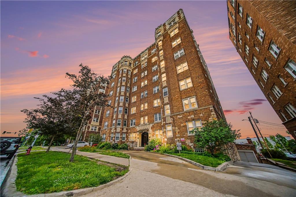 Listing Photo MLS #HMS2622776