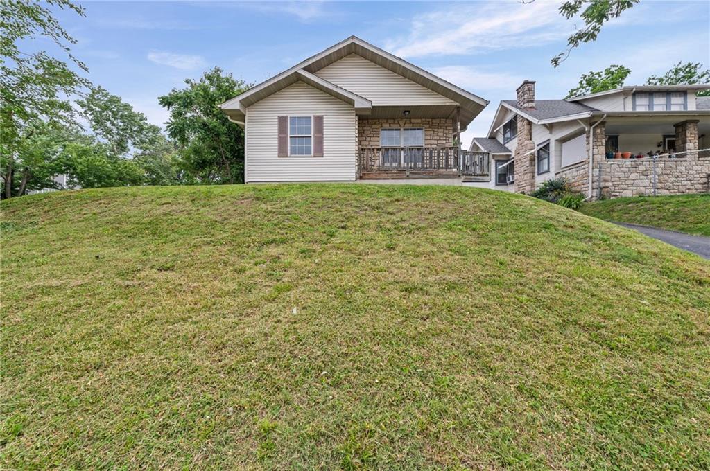 Listing Photo MLS #HMS2622850