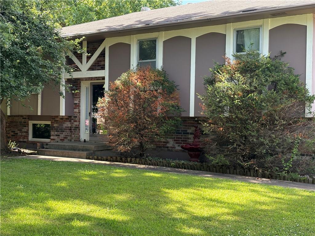 Listing Photo MLS #HMS2623025