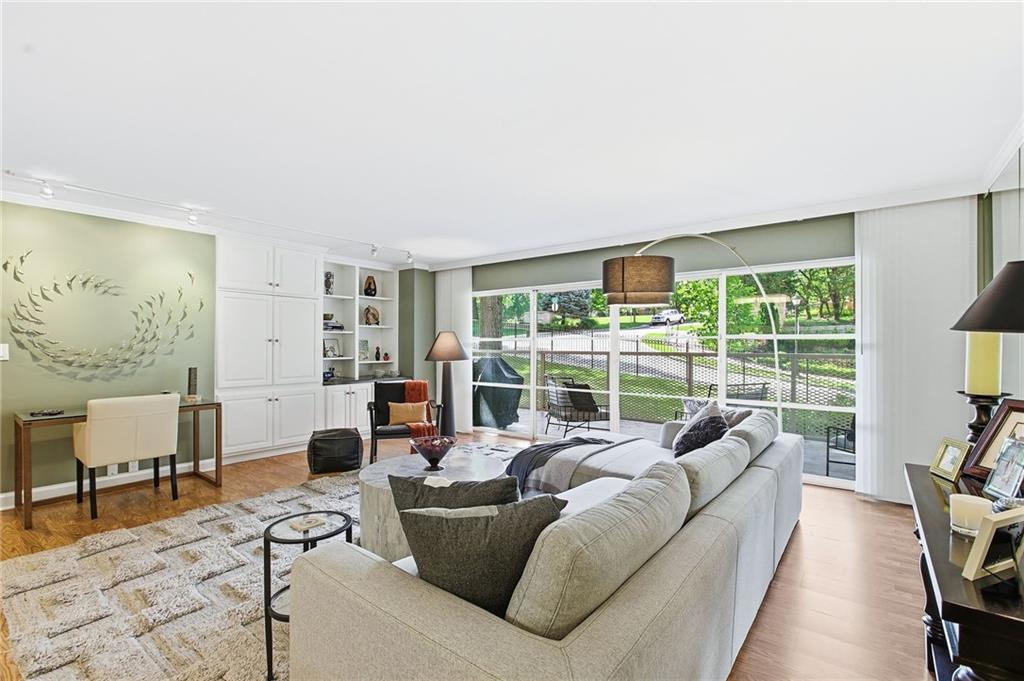 Listing Photo MLS #HMS2623062