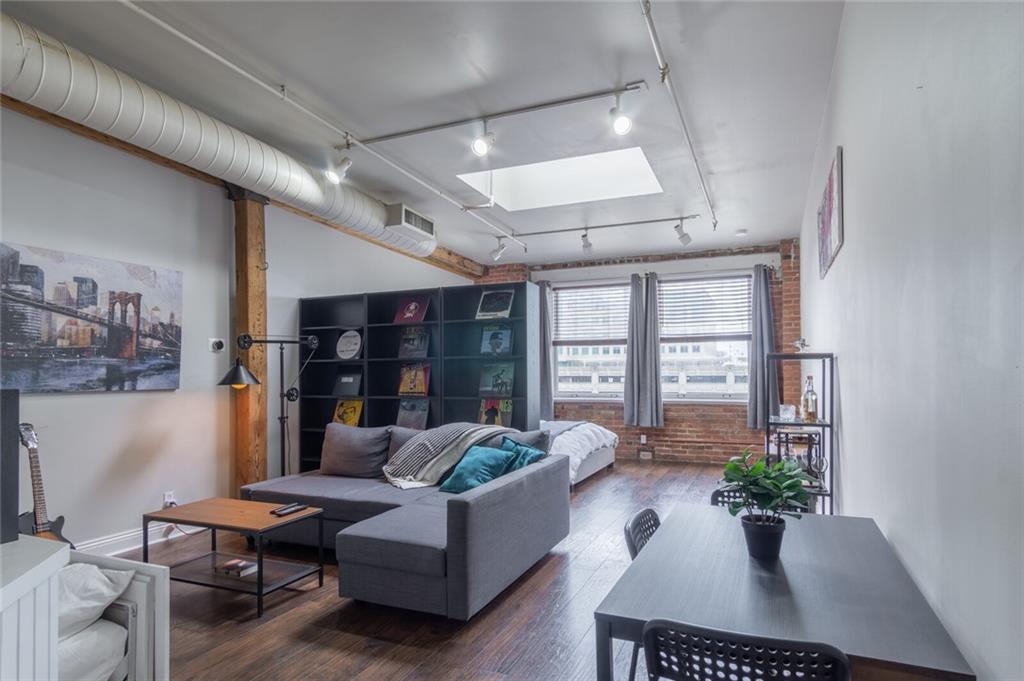 Listing Photo MLS #HMS2623117