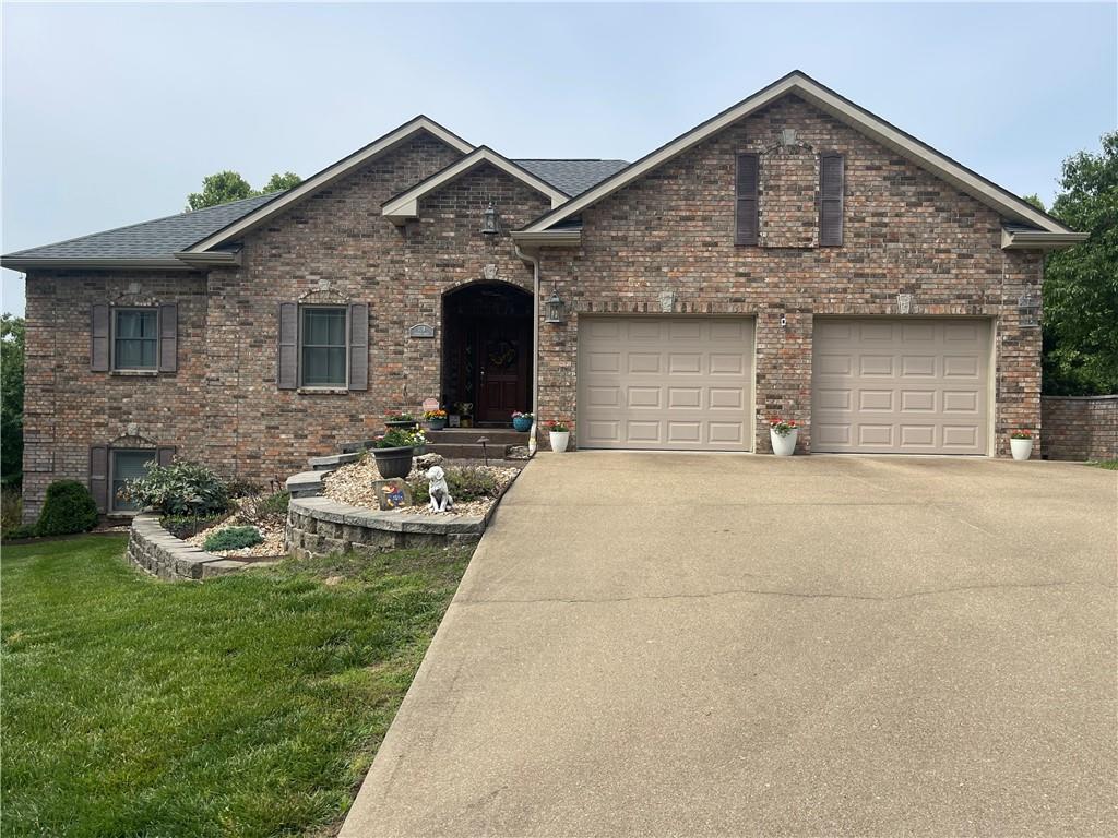 Listing Photo MLS #HMS2623170