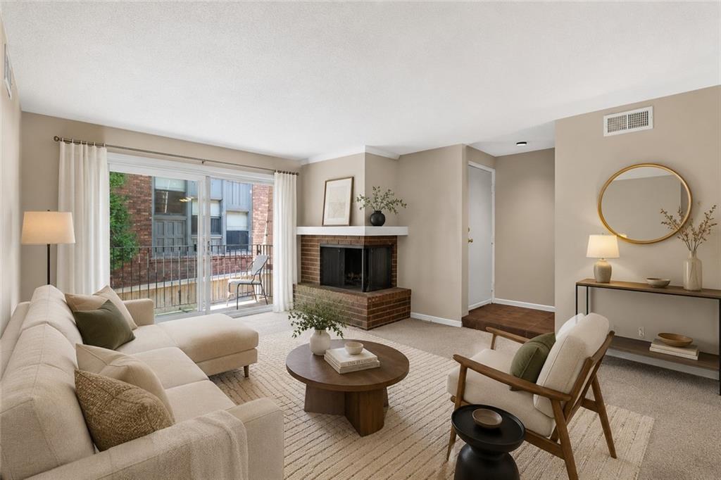 Listing Photo MLS #HMS2623305