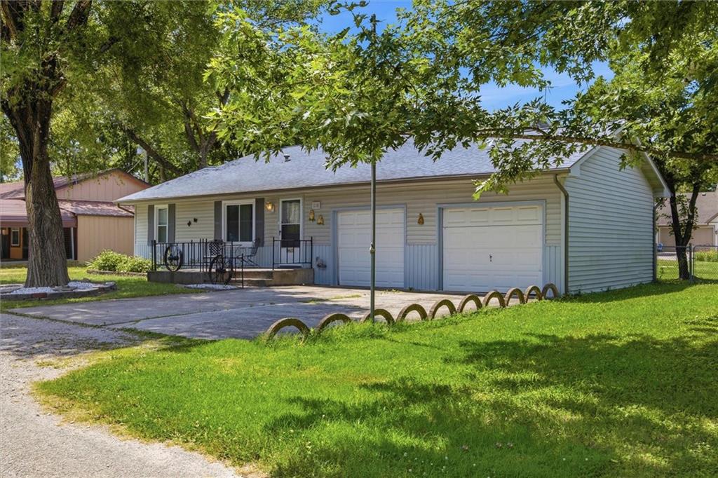 Listing Photo MLS #HMS2623316