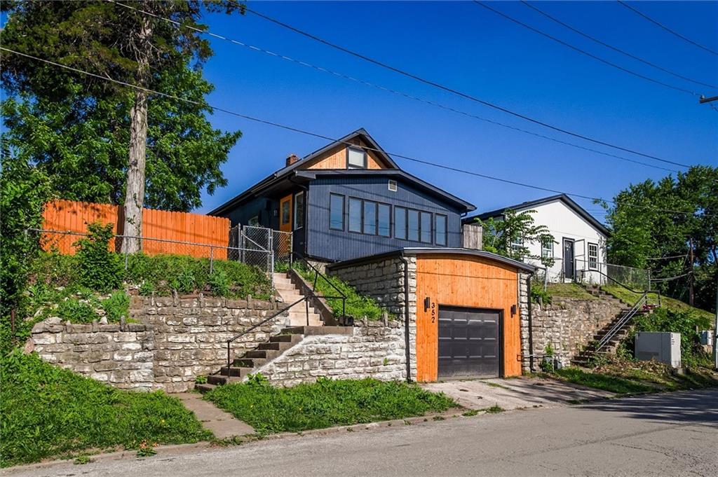 Listing Photo MLS #HMS2624018