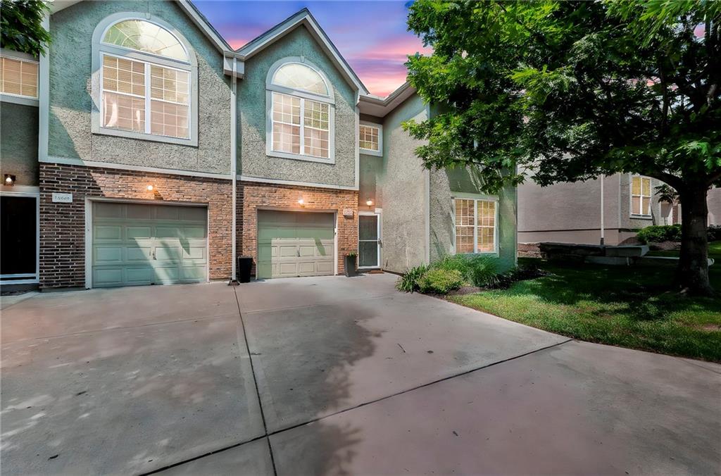 Listing Photo MLS #HMS2624196