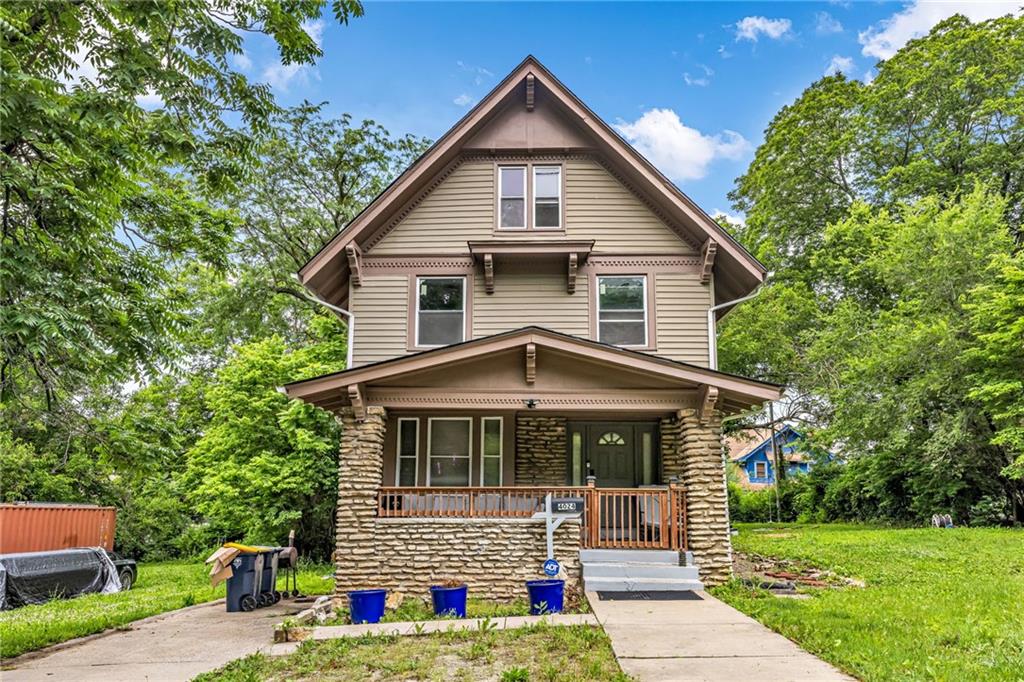 Listing Photo MLS #HMS2624218