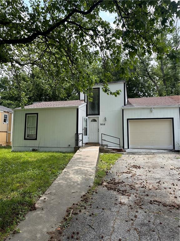 Listing Photo MLS #HMS2624294