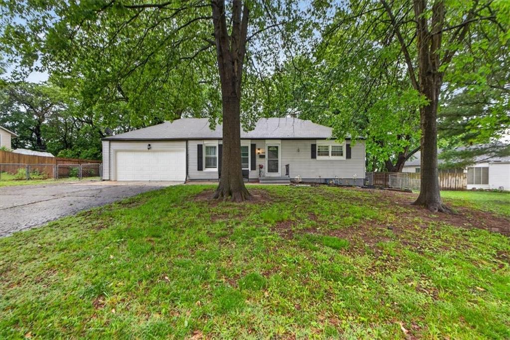 Listing Photo MLS #HMS2624530