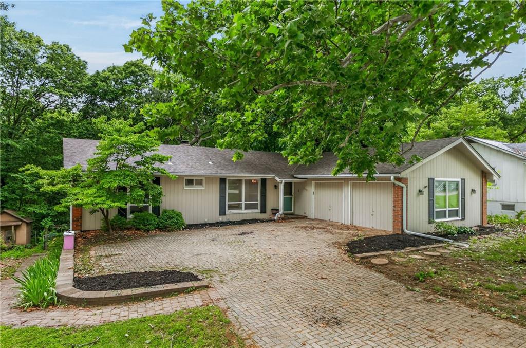 Listing Photo MLS #HMS2624537
