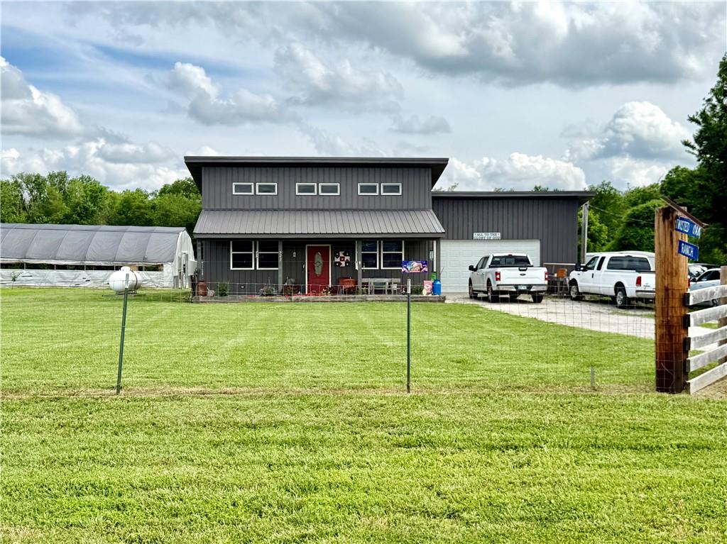 Listing Photo MLS #HMS2624573