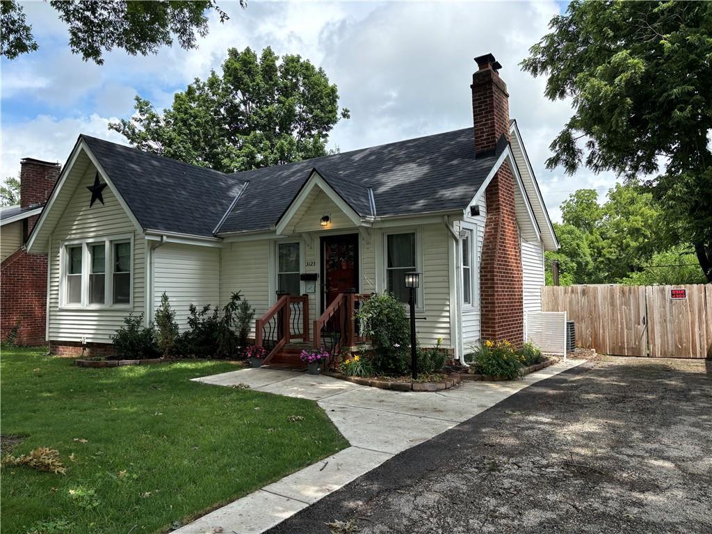 Listing Photo MLS #HMS2624725
