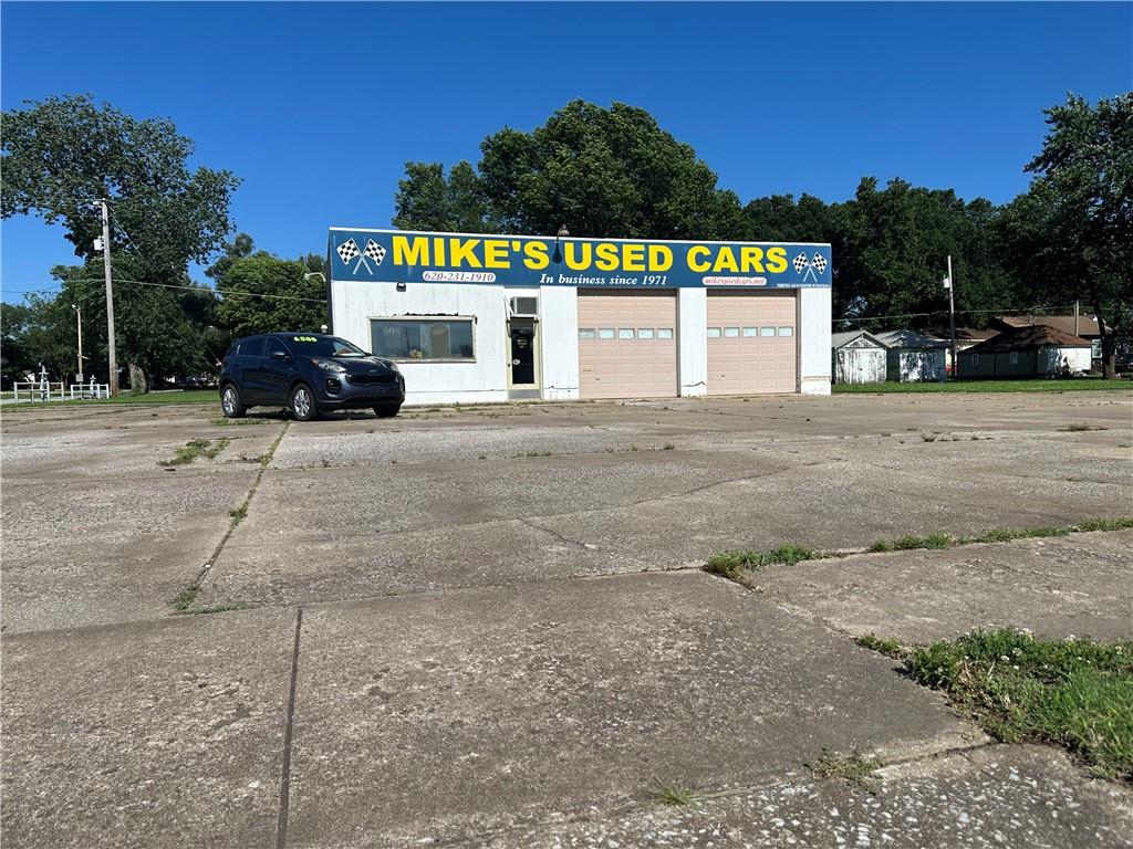 Listing Photo MLS #HMS2625020