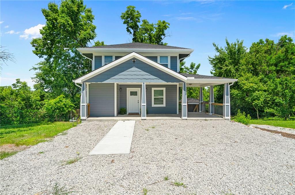 Listing Photo MLS #HMS2625055