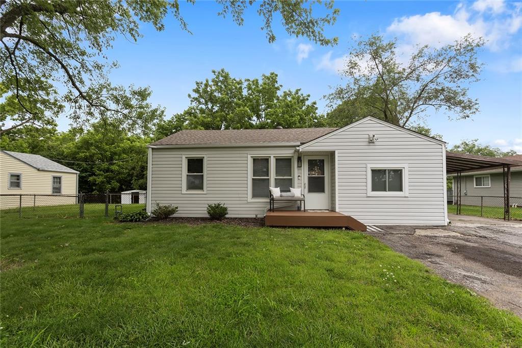 Listing Photo MLS #HMS2625107