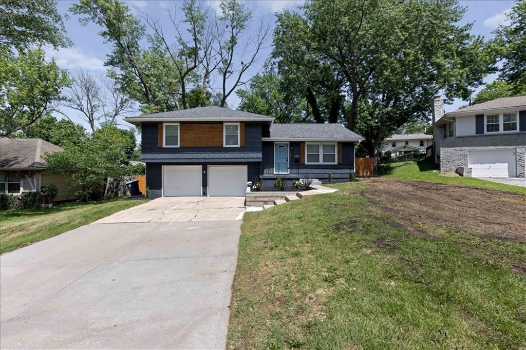 Listing Photo MLS #HMS2625121