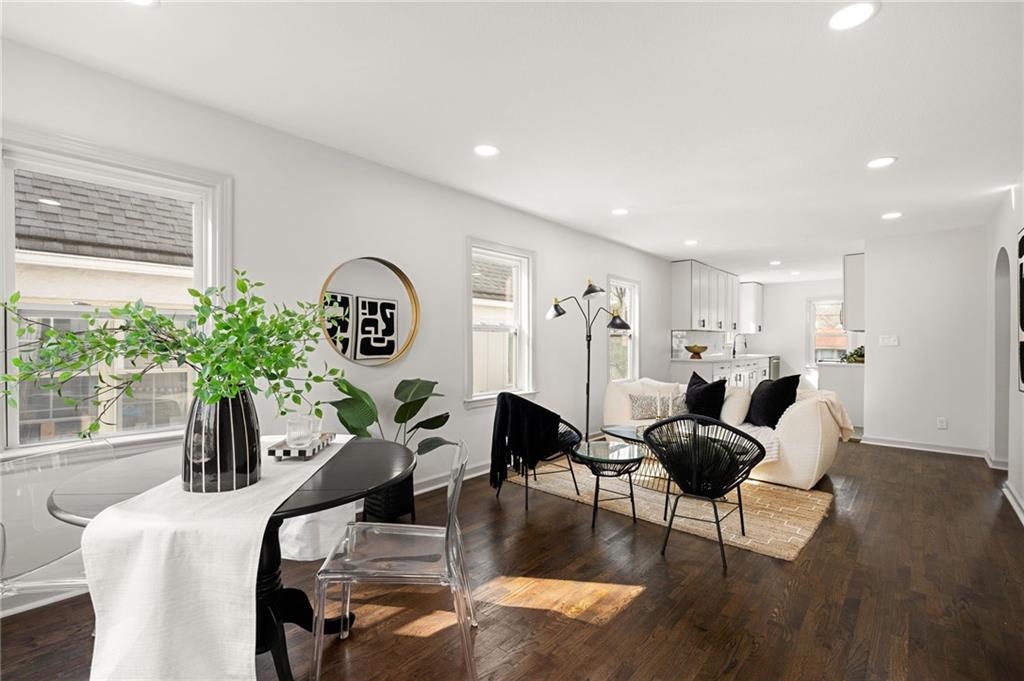 Listing Photo MLS #HMS2625122