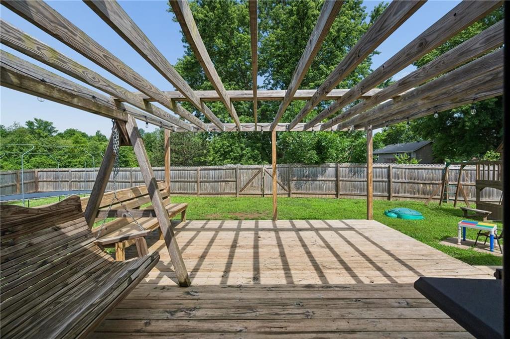 Listing Photo MLS #HMS2625162