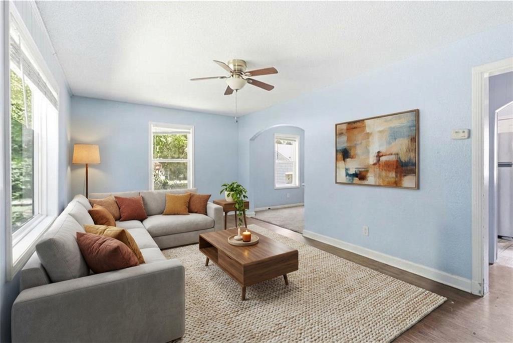 Listing Photo MLS #HMS2625612