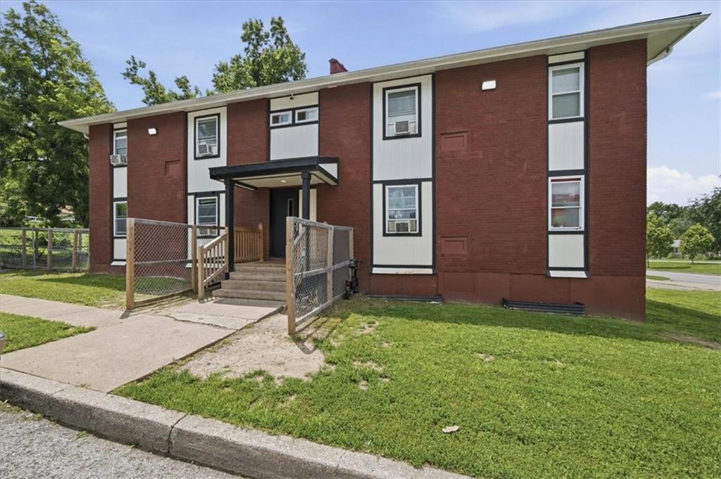 Listing Photo MLS #HMS2625728