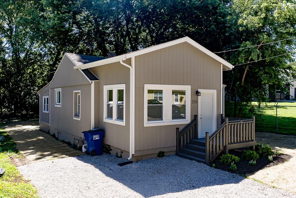 Listing Photo MLS #HMS2625923